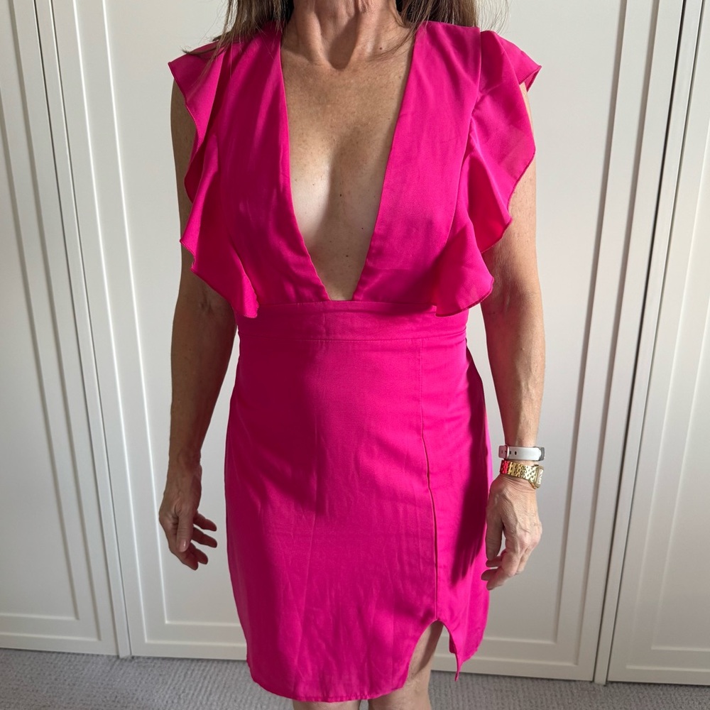 NWT Superdown Vibrant Pink Plunge neckline Backless Dress size medium